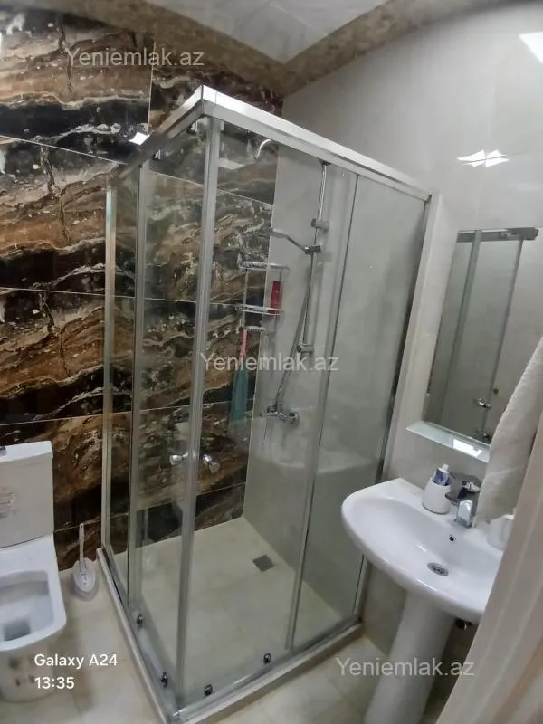Satılır 2 otaqlı yeni tikili 60 m²