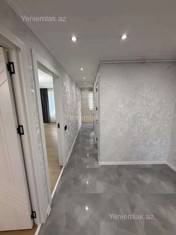 Satılır 3 otaqlı köhnə tikili 75 m²