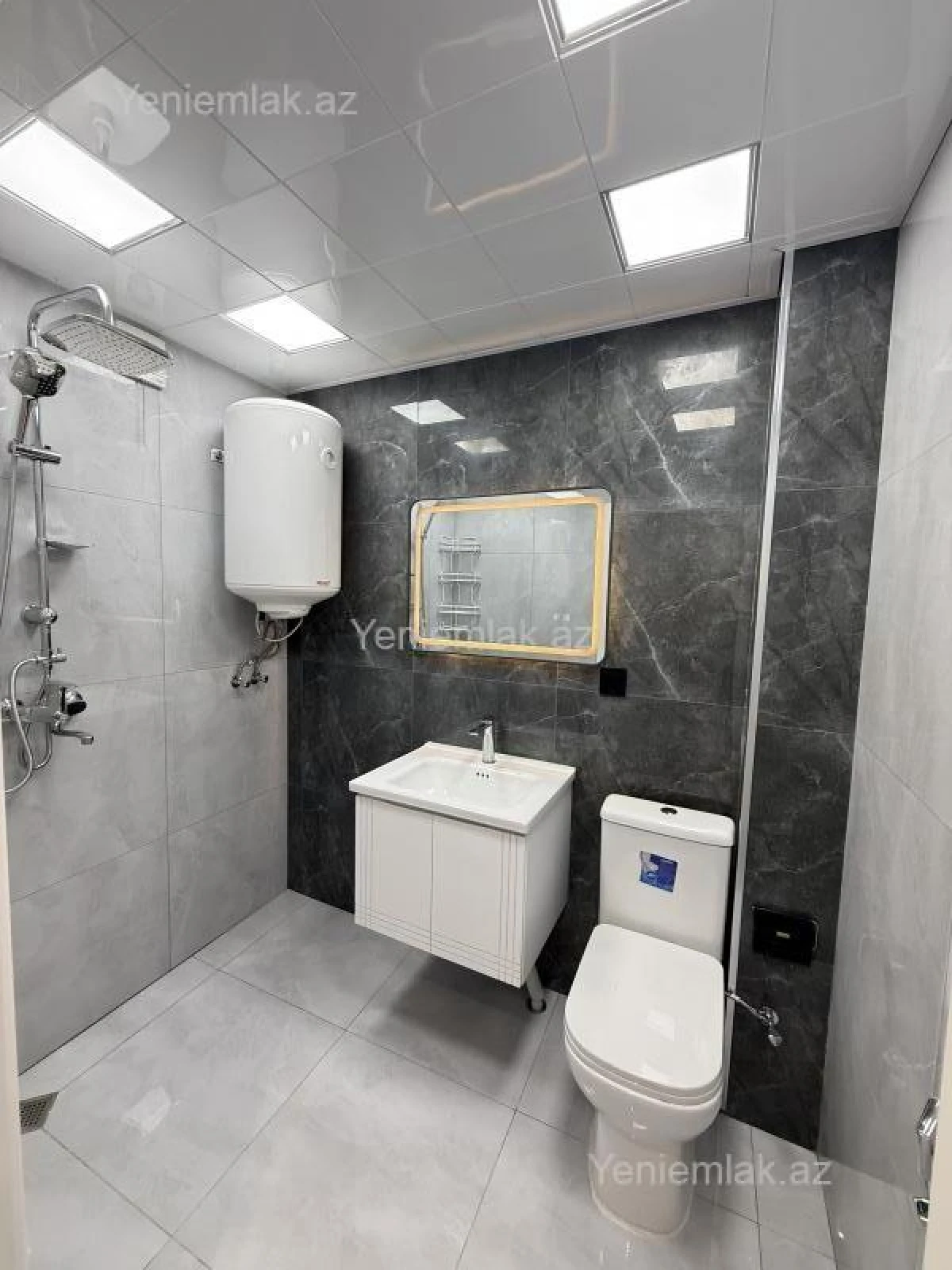 Satılır 3 otaqlı köhnə tikili 75 m²