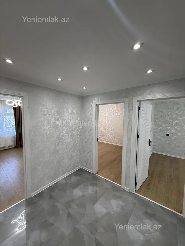 Satılır 3 otaqlı köhnə tikili 75 m²