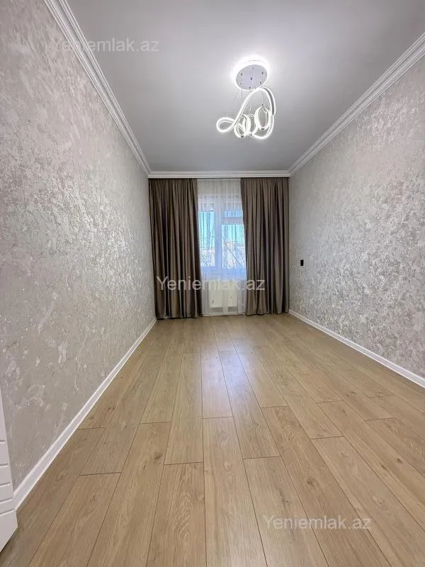 Satılır 3 otaqlı köhnə tikili 75 m²