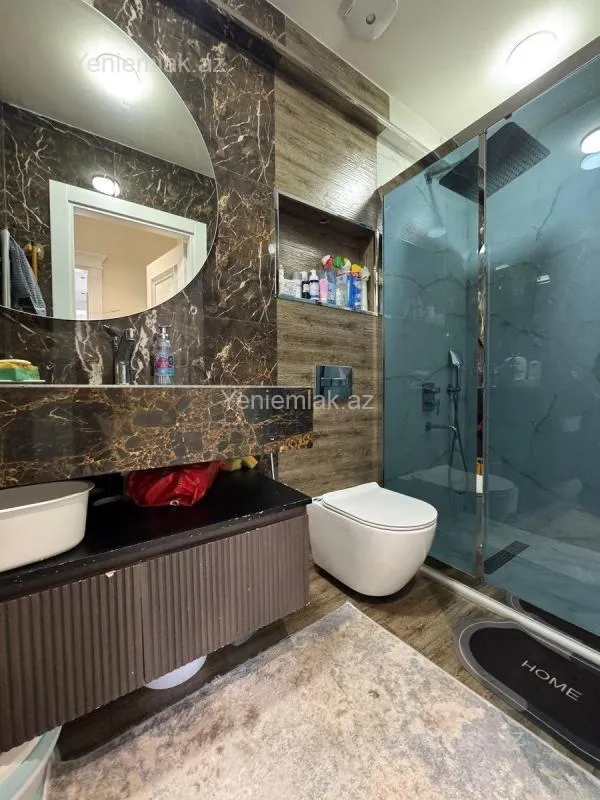 Satılır 3 otaqlı yeni tikili 130 m²