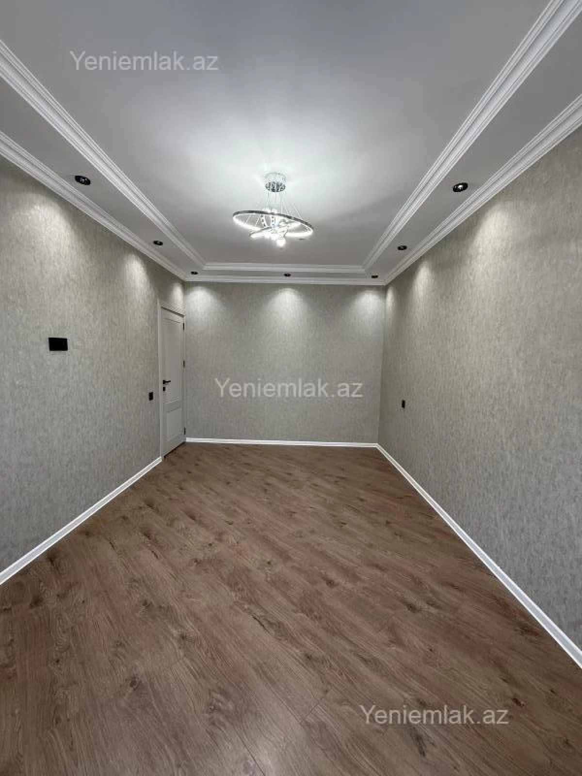 Satılır 3 otaqlı köhnə tikili 85 m²