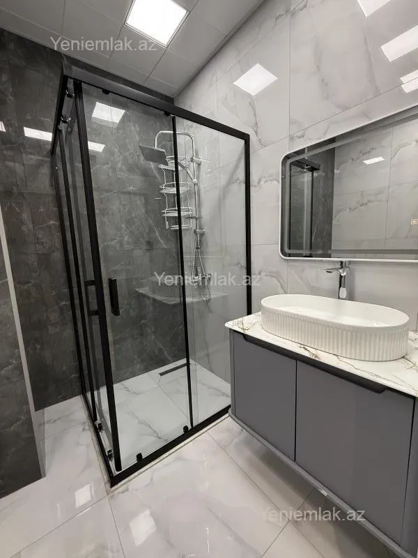 Satılır 3 otaqlı köhnə tikili 85 m²