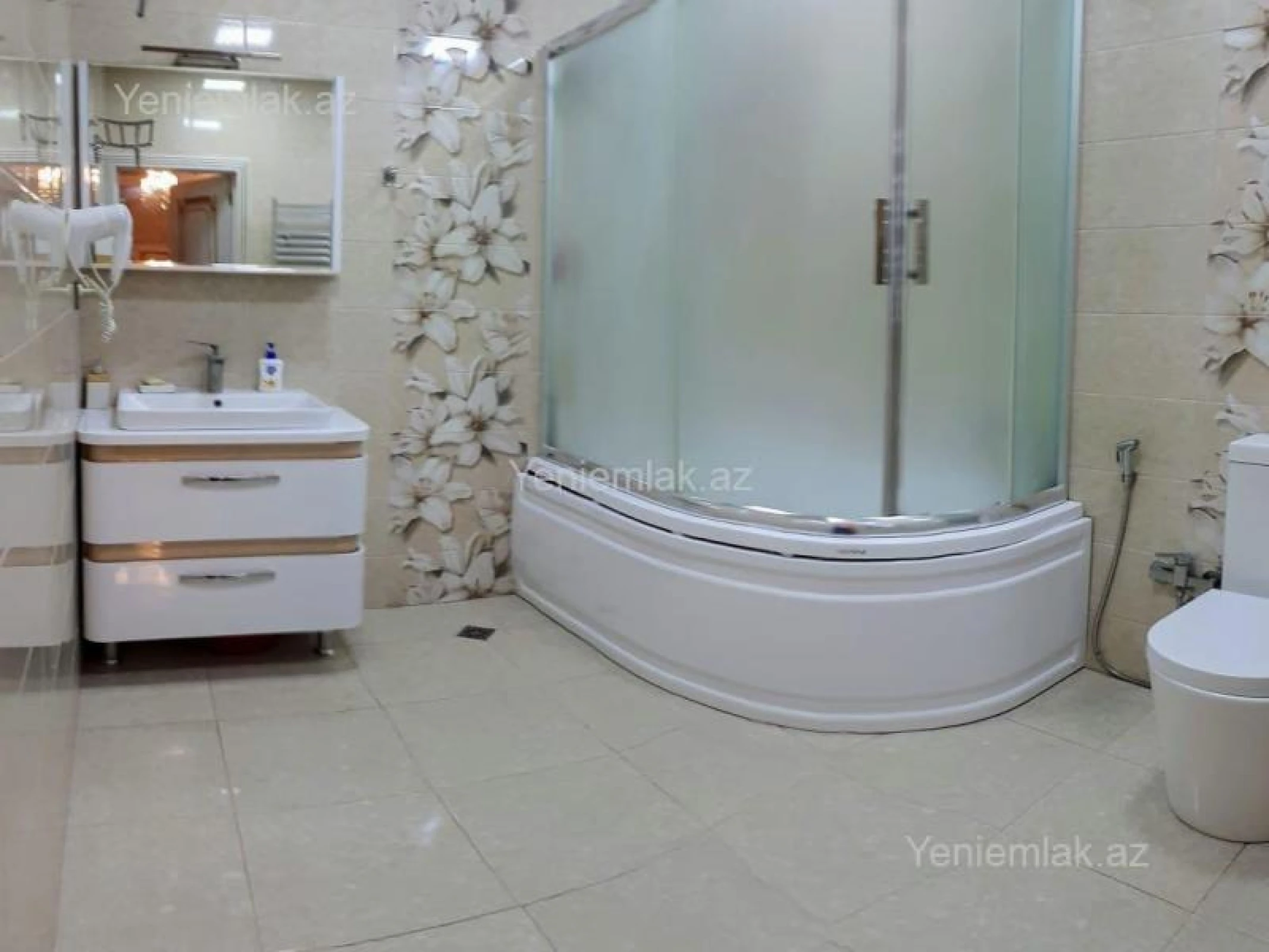 Satılır 4 otaqlı yeni tikili 167 m²