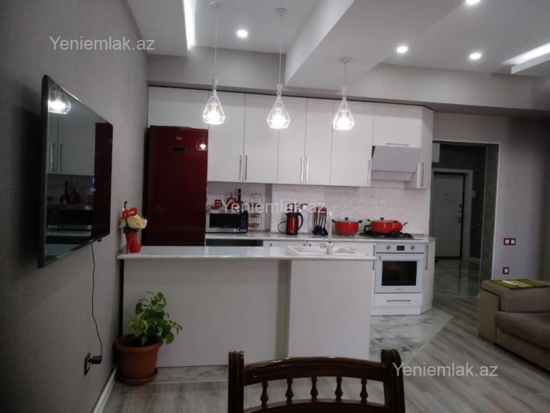Satılır 3 otaqlı yeni tikili 105 m²