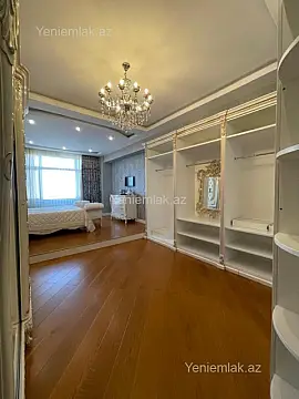 Satılır 4 otaqlı yeni tikili 240 m²