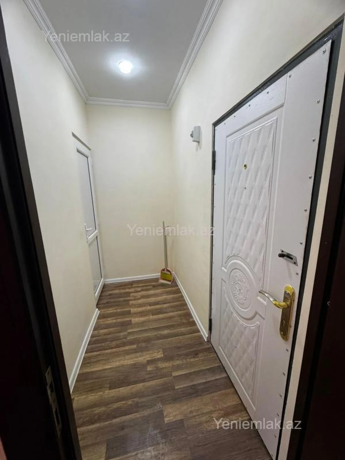 Satılır 1 otaqlı köhnə tikili 41 m²