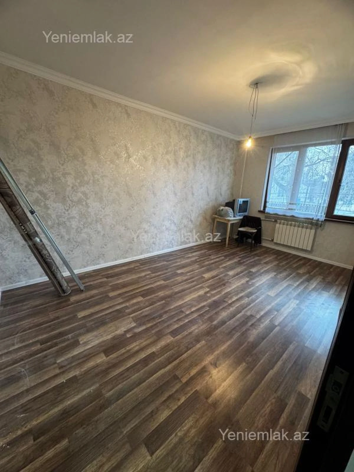 Satılır 1 otaqlı köhnə tikili 41 m²