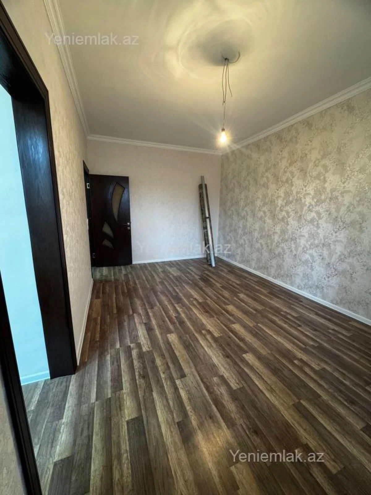 Satılır 1 otaqlı köhnə tikili 41 m²
