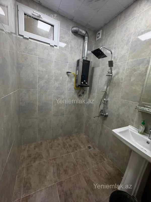 Satılır 1 otaqlı köhnə tikili 41 m²
