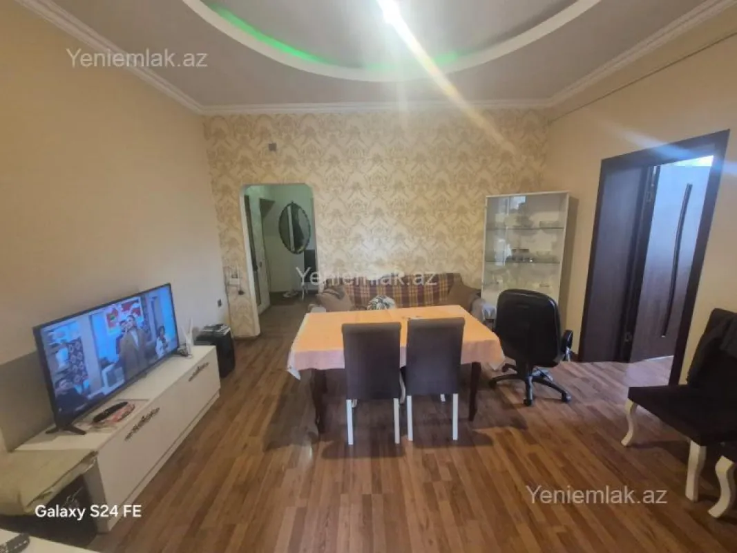 Satılır 3 otaqlı köhnə tikili 63 m²
