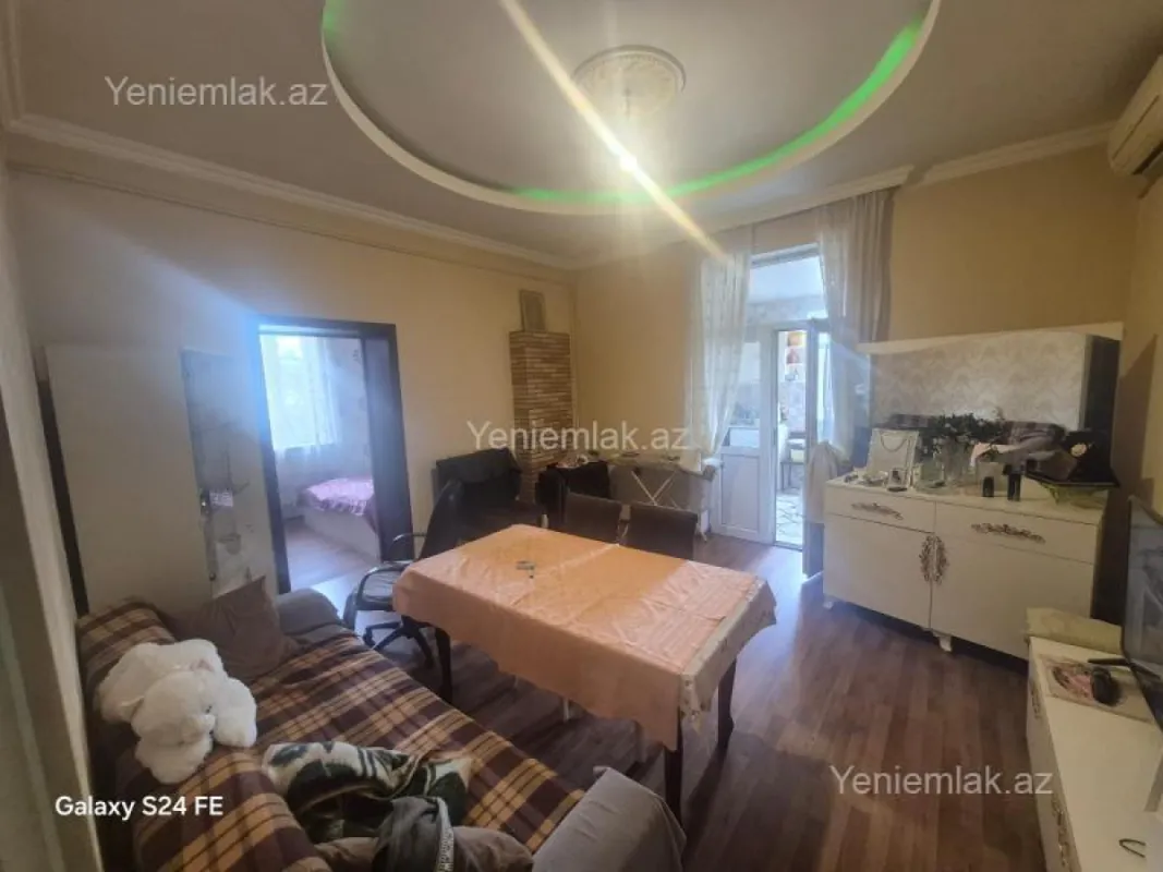 Satılır 3 otaqlı köhnə tikili 63 m²