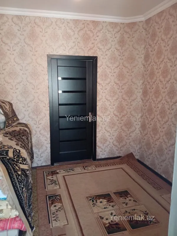 Satılır 3 otaqlı köhnə tikili 75 m²