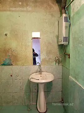 Satılır 3 otaqlı köhnə tikili 75 m²