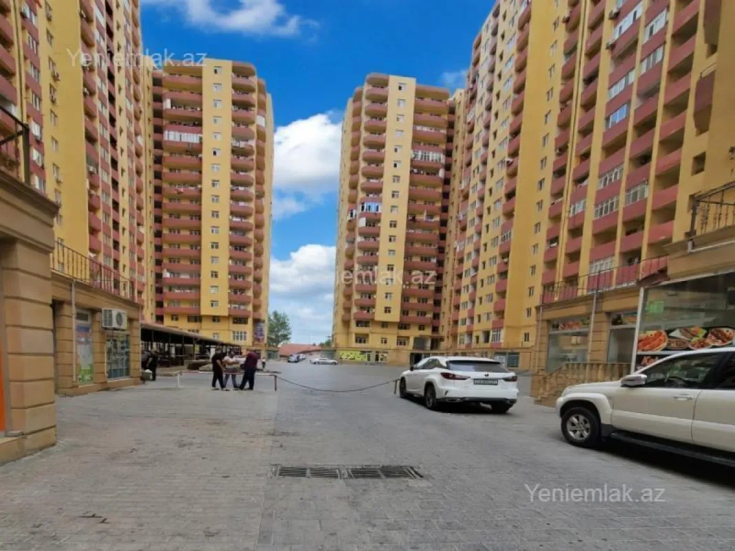 Satılır 3 otaqlı yeni tikili 70 m²