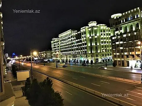 Satılır 3 otaqlı yeni tikili 110 m²