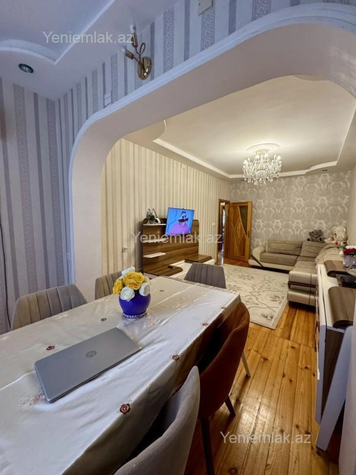 Satılır 4 otaqlı köhnə tikili 110 m²