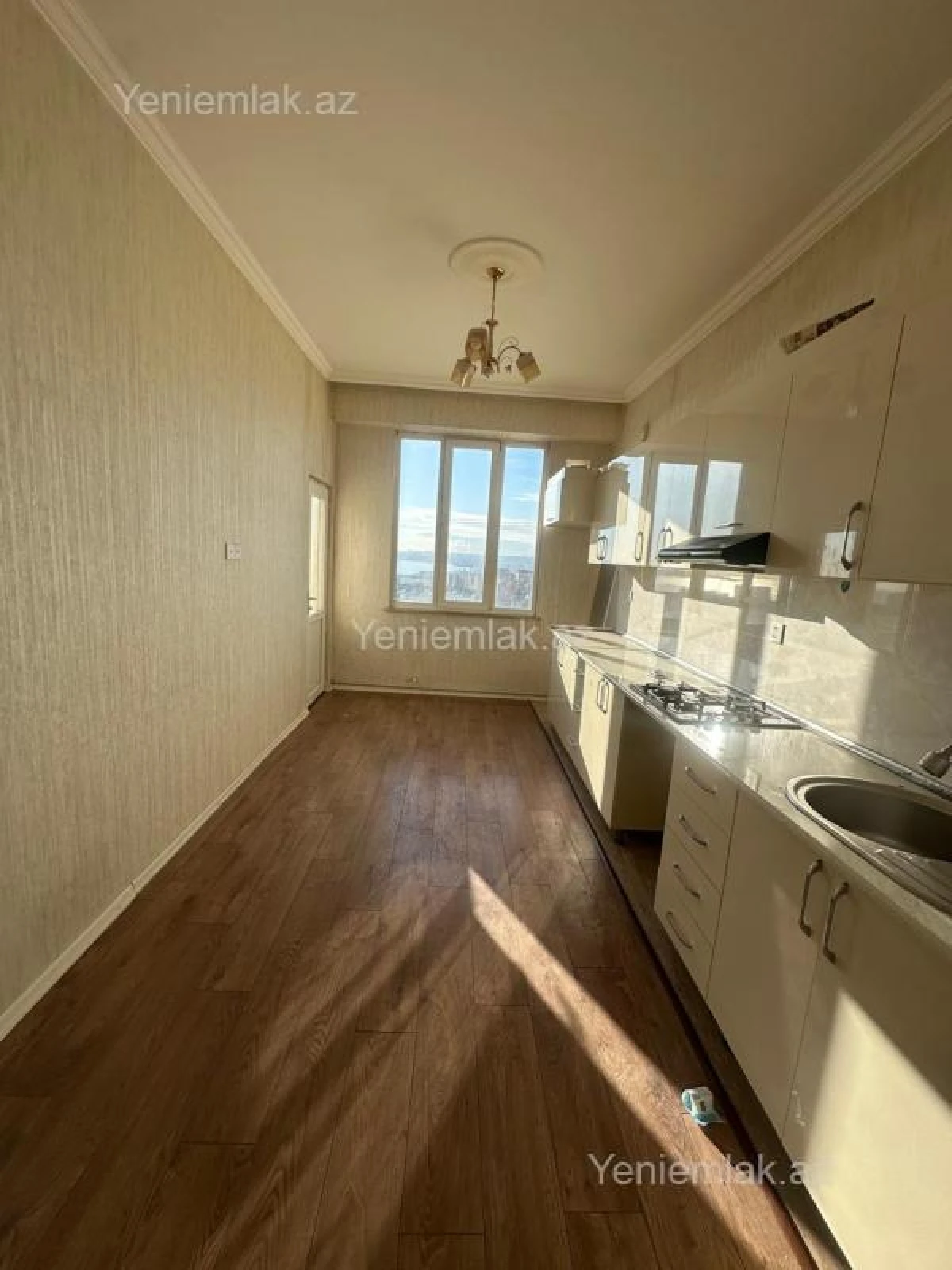 Satılır 3 otaqlı yeni tikili 105 m²