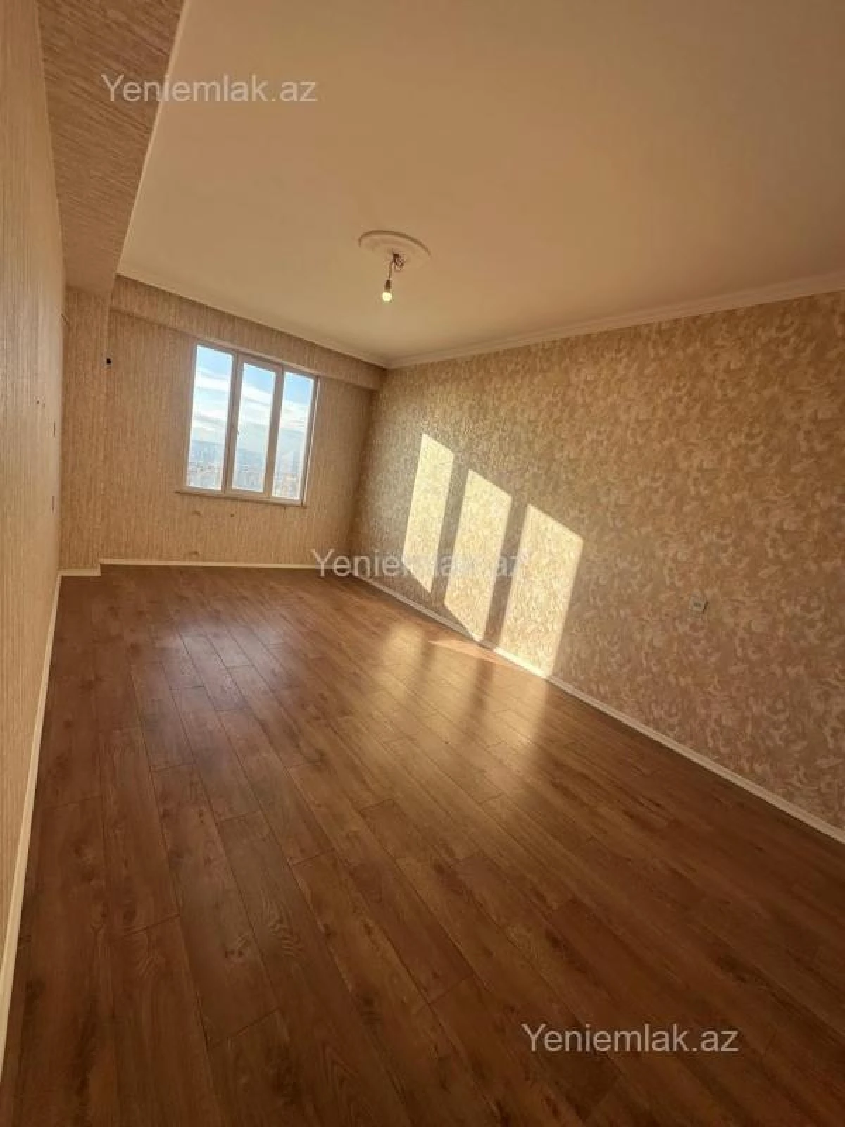 Satılır 3 otaqlı yeni tikili 105 m²