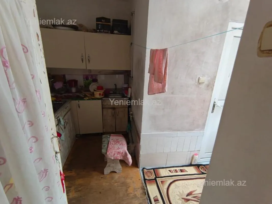 Satılır 2 otaqlı köhnə tikili 40 m²