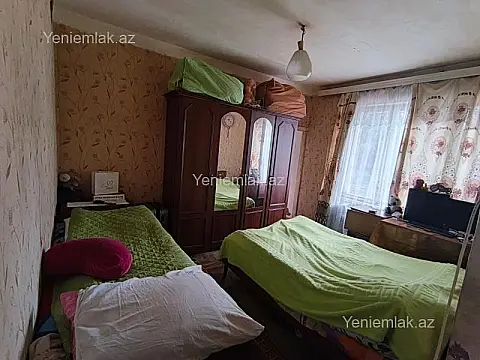 Satılır 2 otaqlı köhnə tikili 40 m²