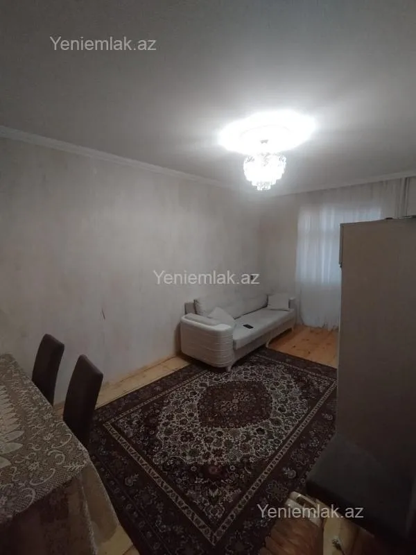 Satılır 2 otaqlı köhnə tikili 55 m²