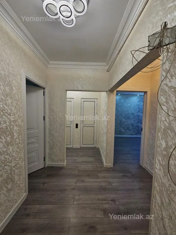 Satılır 3 otaqlı köhnə tikili 80 m²
