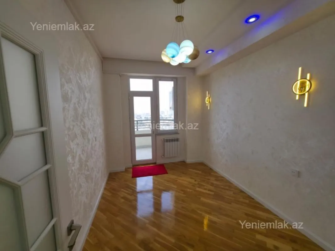 Satılır 3 otaqlı yeni tikili 100 m²