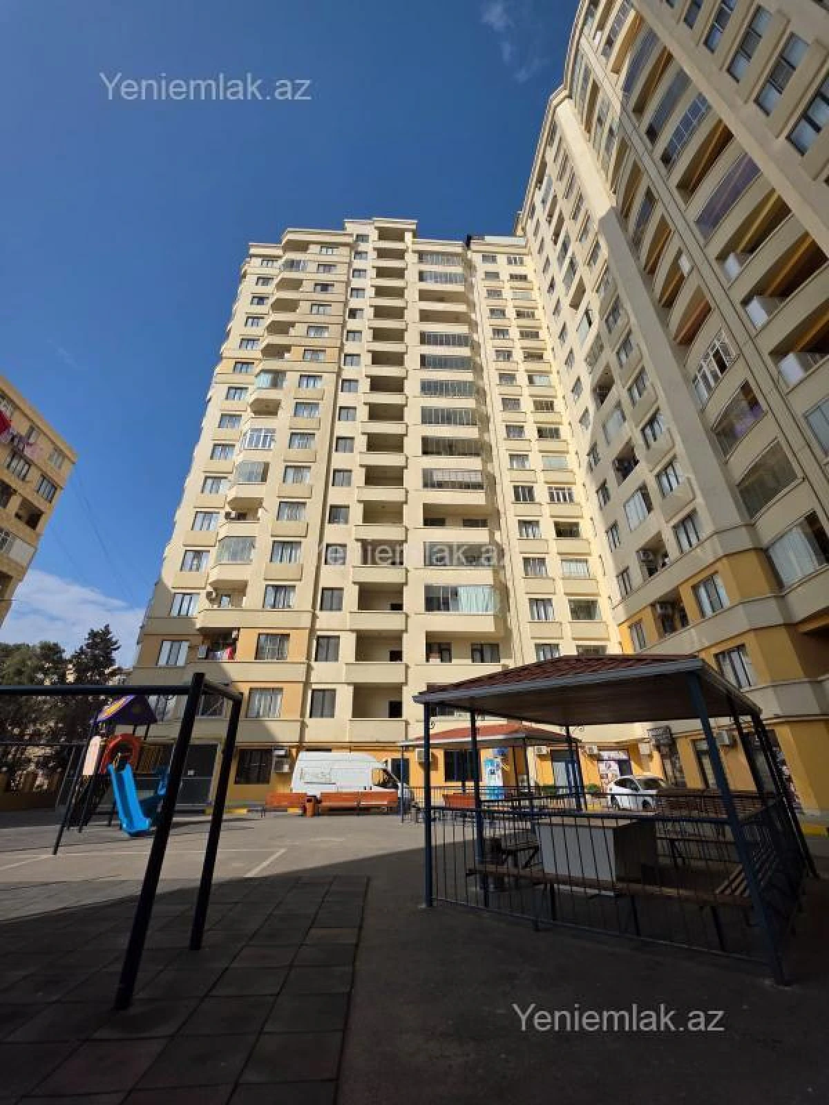 Satılır 3 otaqlı yeni tikili 100 m²