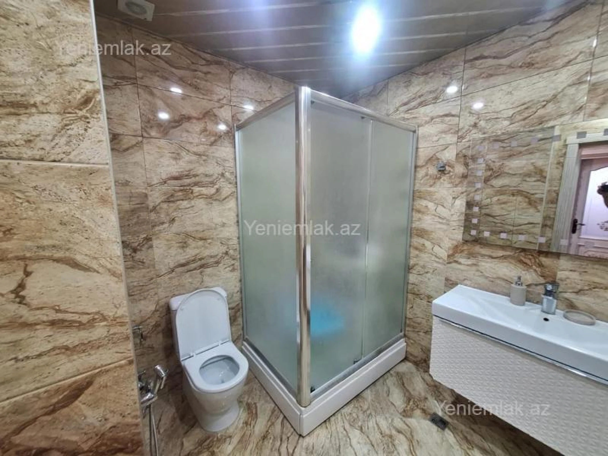 Satılır 3 otaqlı yeni tikili 150 m²