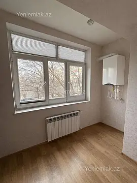 Satılır 2 otaqlı köhnə tikili 65 m²