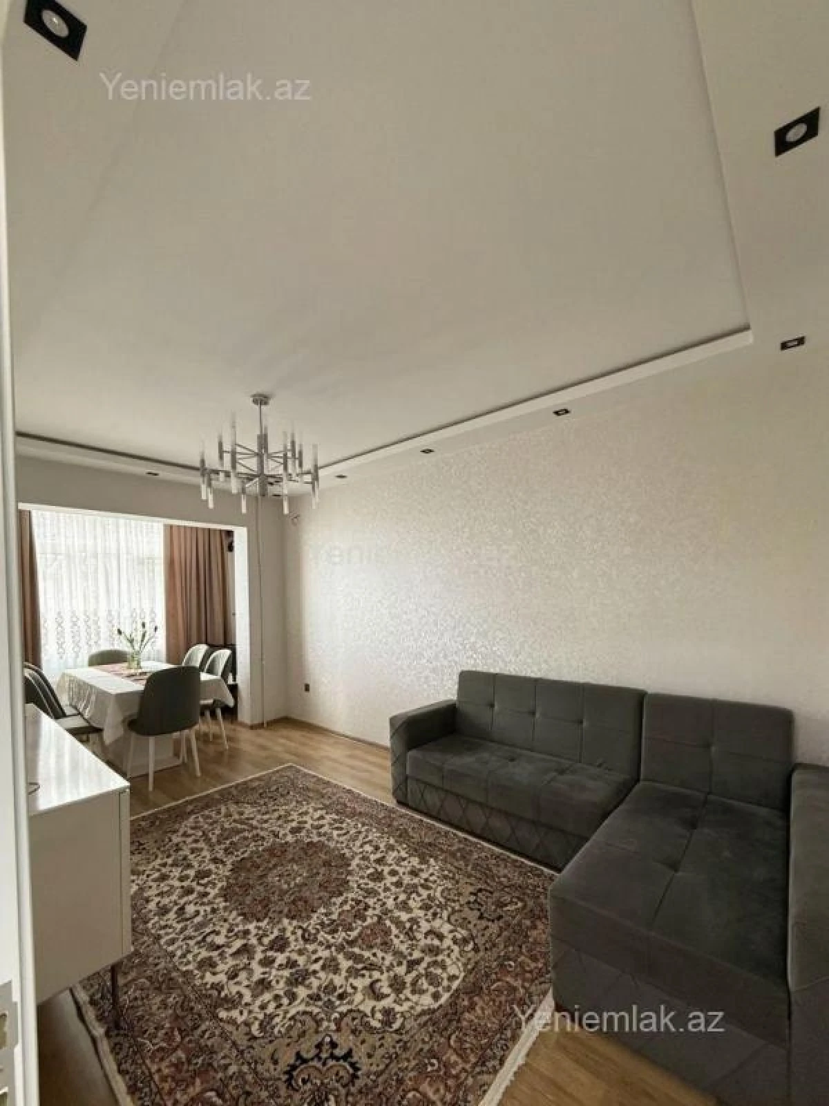 Satılır 2 otaqlı köhnə tikili 65 m²