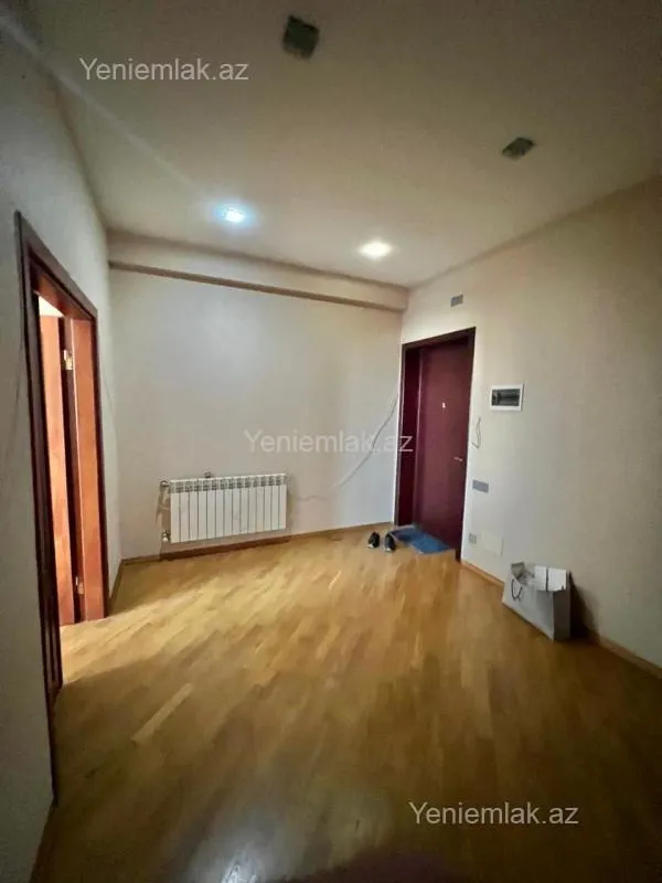 Satılır 3 otaqlı yeni tikili 128 m²