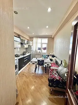 Satılır 3 otaqlı yeni tikili 128 m²