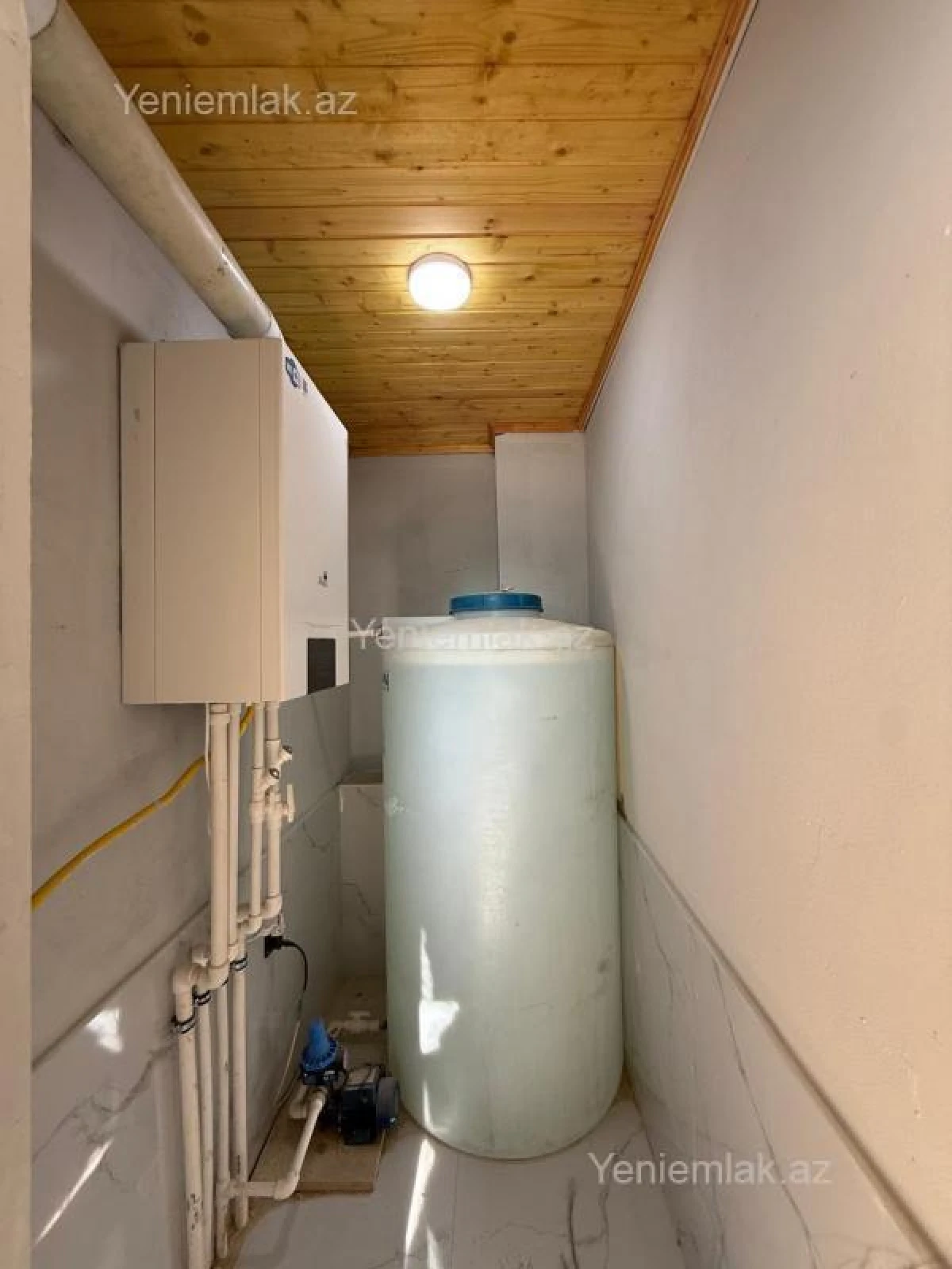 Satılır 5 otaqlı həyət evi 220 m²