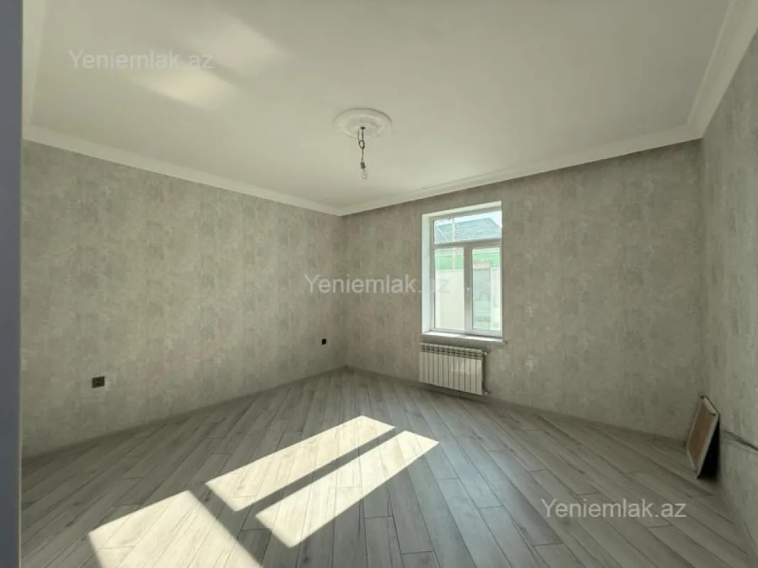 Satılır 5 otaqlı həyət evi 220 m²