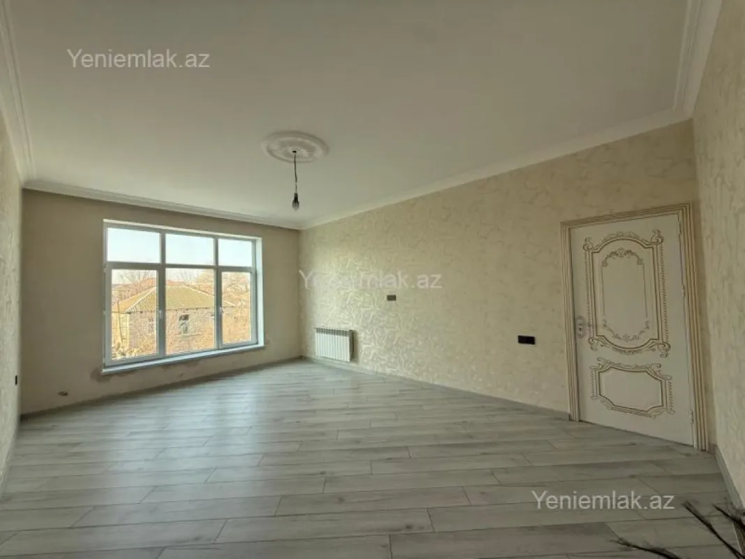 Satılır 5 otaqlı həyət evi 220 m²