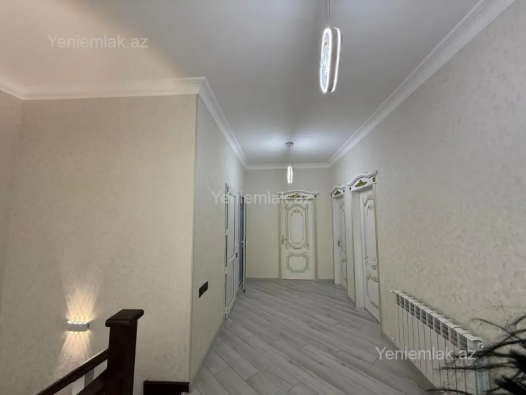 Satılır 5 otaqlı həyət evi 220 m²