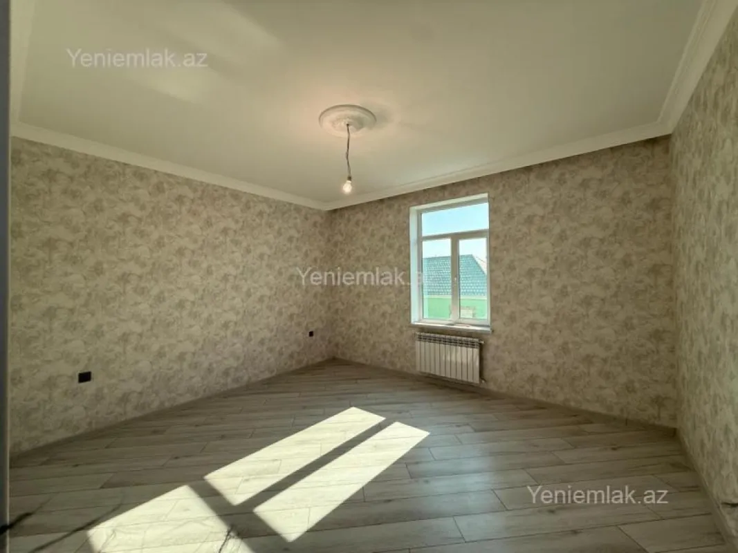 Satılır 5 otaqlı həyət evi 220 m²