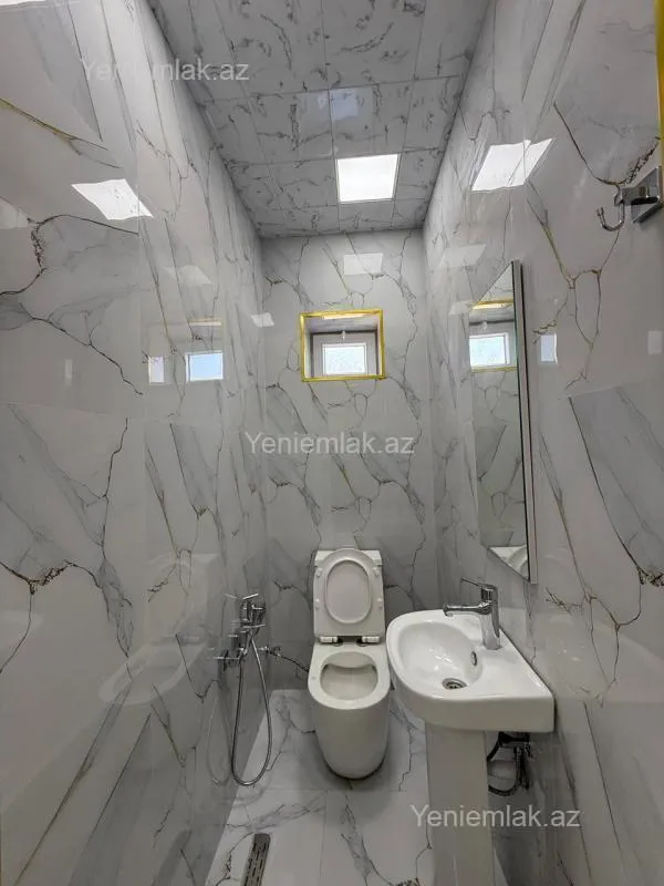 Satılır 5 otaqlı həyət evi 220 m²