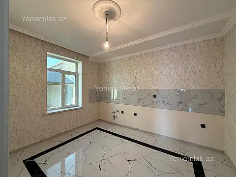 Satılır 5 otaqlı həyət evi 220 m²