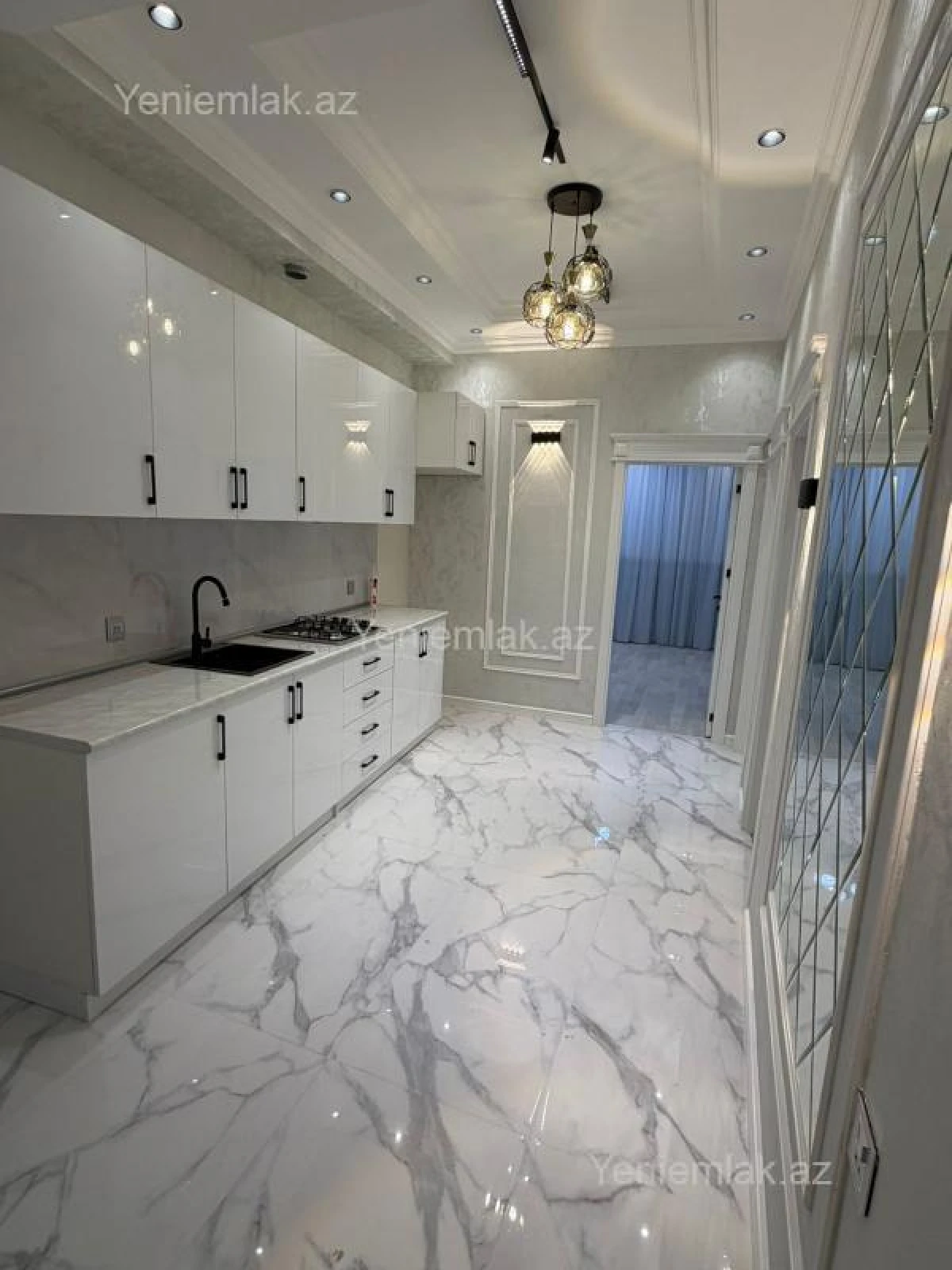 Satılır 3 otaqlı yeni tikili 83 m²