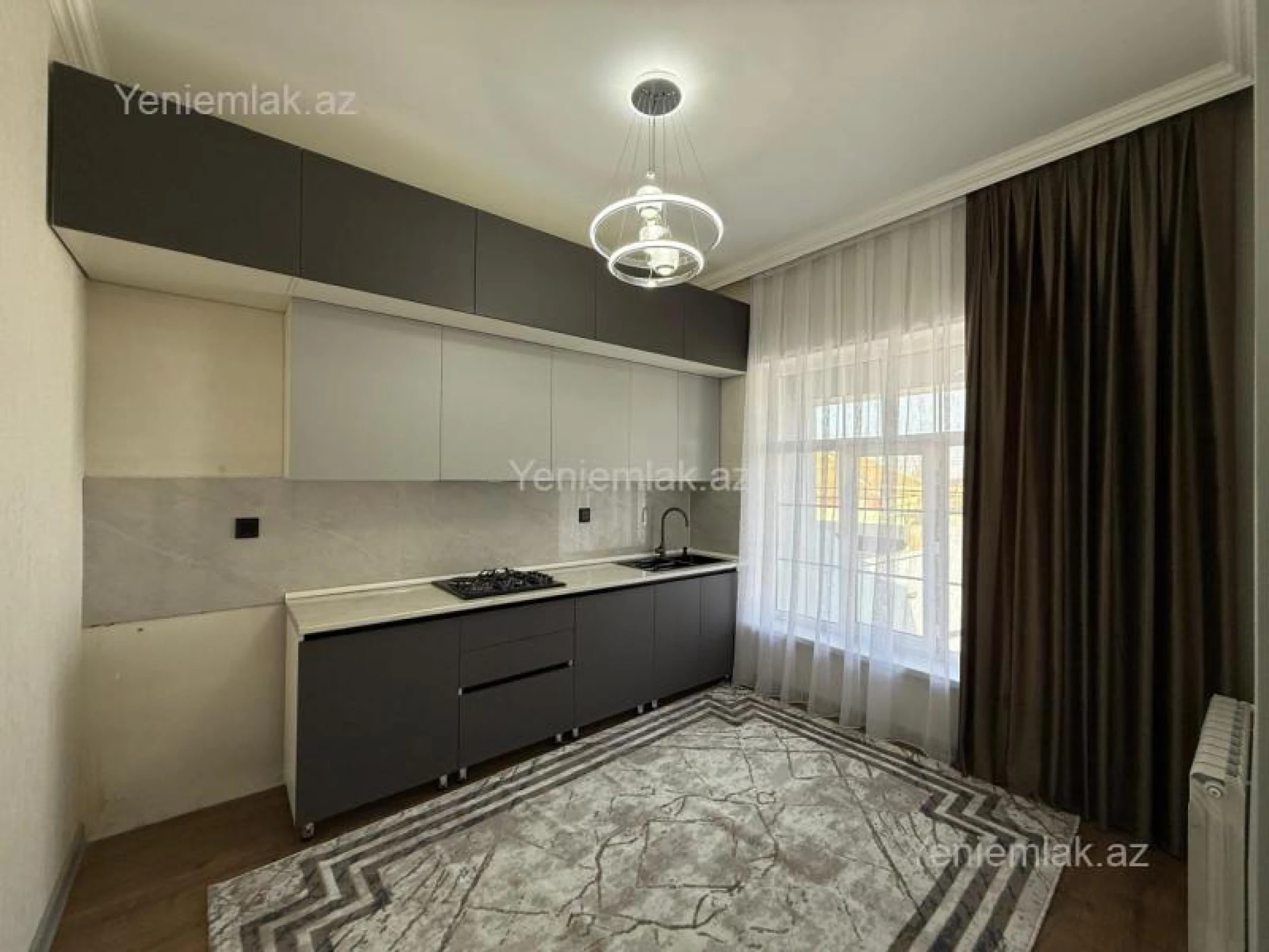 Satılır 4 otaqlı həyət evi 160 m²