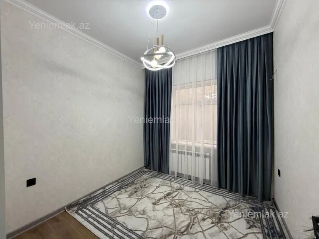 Satılır 4 otaqlı həyət evi 160 m²