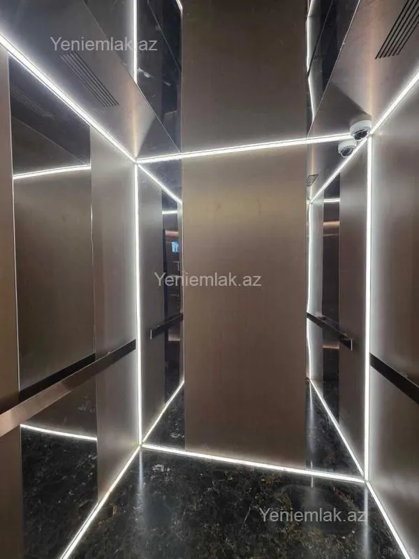 Satılır 3 otaqlı yeni tikili 135 m²