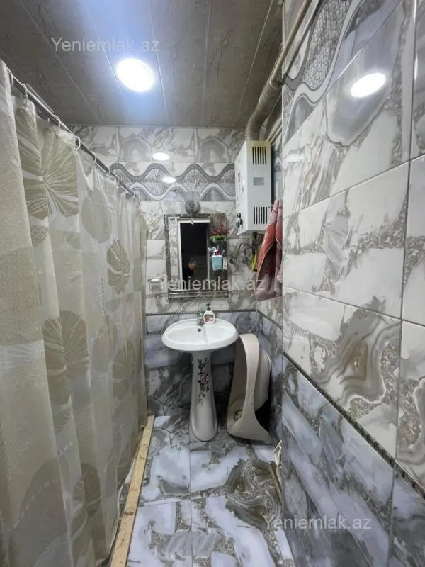 Satılır 3 otaqlı köhnə tikili 75 m²