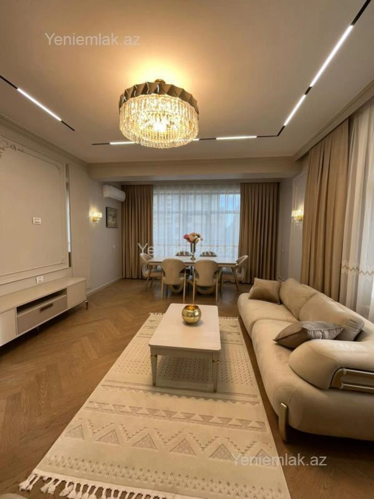 Satılır 3 otaqlı yeni tikili 130 m²