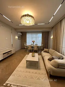 Satılır 3 otaqlı yeni tikili 130 m²