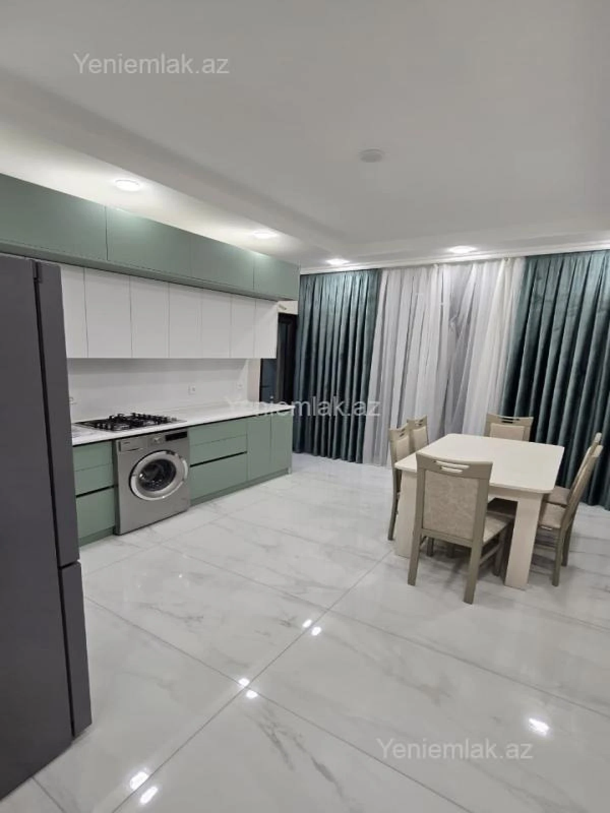 Satılır 2 otaqlı yeni tikili 81 m²